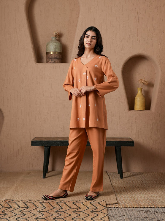 Qazmi Women's Cotton Linen Kashmiri Aari Work CoOrd Set