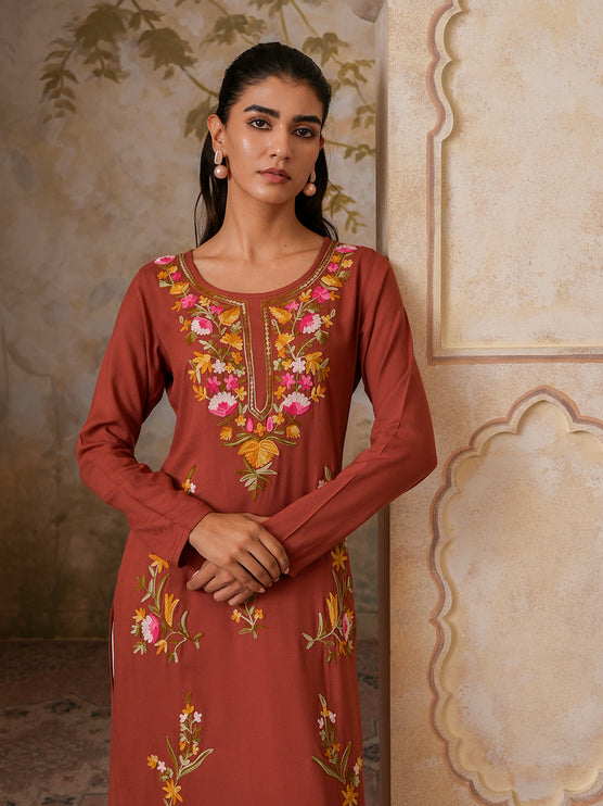 Qazmi Women's Sahar Kashmiri Aari Work Straight Kurta