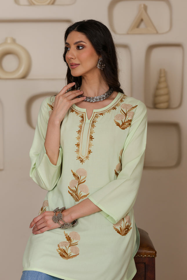 Qazmi Women Kashmiri Aari Embroidered Viscose Rayon Short Kurta