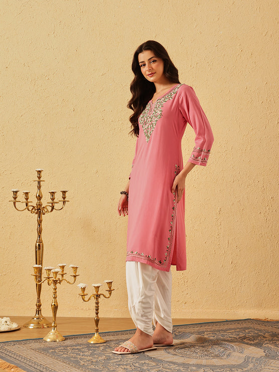 Qazmi Women's Mahsa Kashmiri Aari Work Peach Straight Kurta
