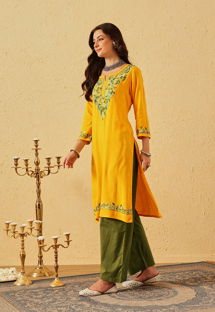 Qazmi Women's Noor Kashmiri Aari Work Straight Kurta