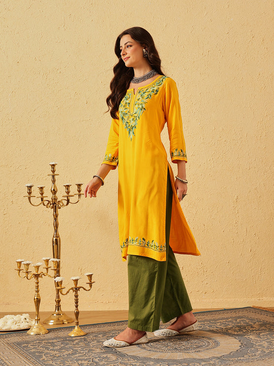Qazmi Women's Noor Kashmiri Aari Work Straight Kurta