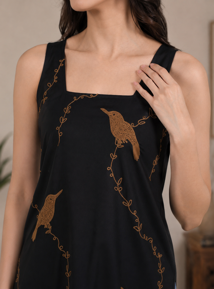 Qazmi Women Embroidered Viscose Rayon Sleeveless Kurti with Square Neck & Tie-Up Back