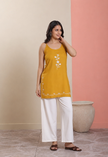 Qazmi Women Embroidered Viscose Rayon Sleeveless Embroidered Kurti