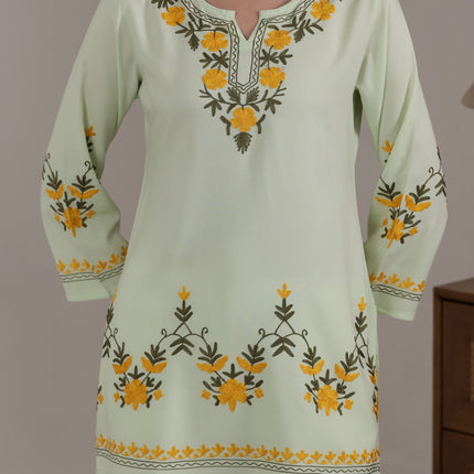 Qazmi Women Aari Embroidered Viscose Rayon Ethnic Short Kurta