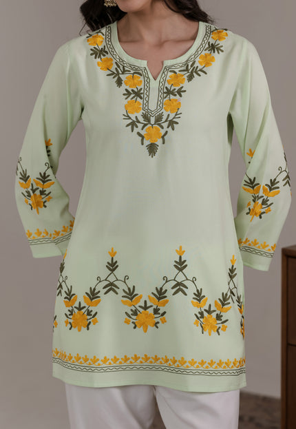 Qazmi Women Aari Embroidered Viscose Rayon Ethnic Short Kurta