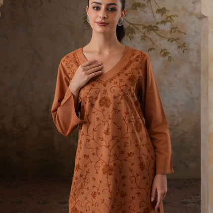 Qazmi Women's Kashmiri Aari Embroidered Cotton Linen V-Neck CoOrd Set