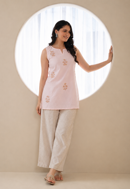 Qazmi Women Embroidered Viscose Rayon Sleeveless Embroidered Kurti