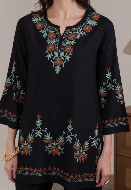 Qazmi Women Aari Embroidered Viscose Rayon Ethnic Short Kurta