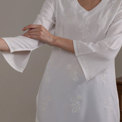 Qazmi Women Kashmiri Aari Embroidered Viscose Rayon Flared Sleeves Short Kurti