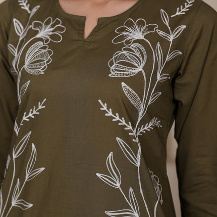 Qazmi Women's Aari Embroidered Pure Cotton Short Kurta