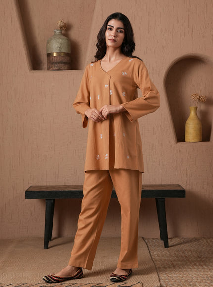 Qazmi Women's Cotton Linen Kashmiri Aari Work CoOrd Set
