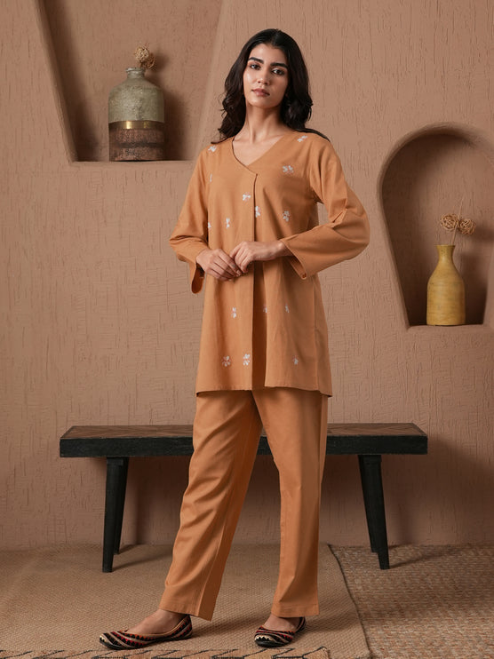 Qazmi Women's Cotton Linen Kashmiri Aari Work CoOrd Set