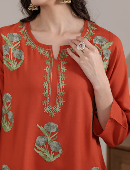 Qazmi Women Kashmiri Aari Embroidered Viscose Rayon Short Kurta