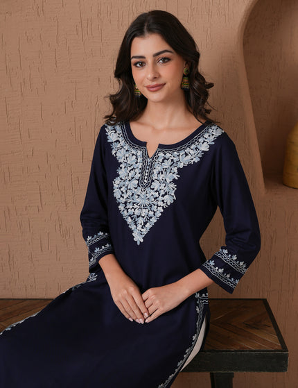Qazmi Women's Mahsa Kashmiri Aari Work Straight Kurta