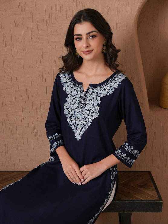 Qazmi Women's Mahsa Kashmiri Aari Work Straight Kurta