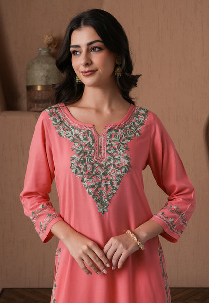 Qazmi Women's Mahsa Kashmiri Aari Work Straight Kurta