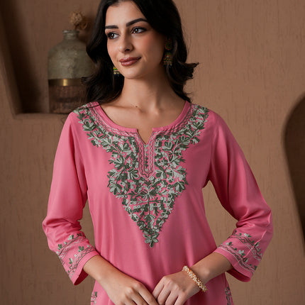 Qazmi Women's Mahsa Kashmiri Aari Work Straight Kurta