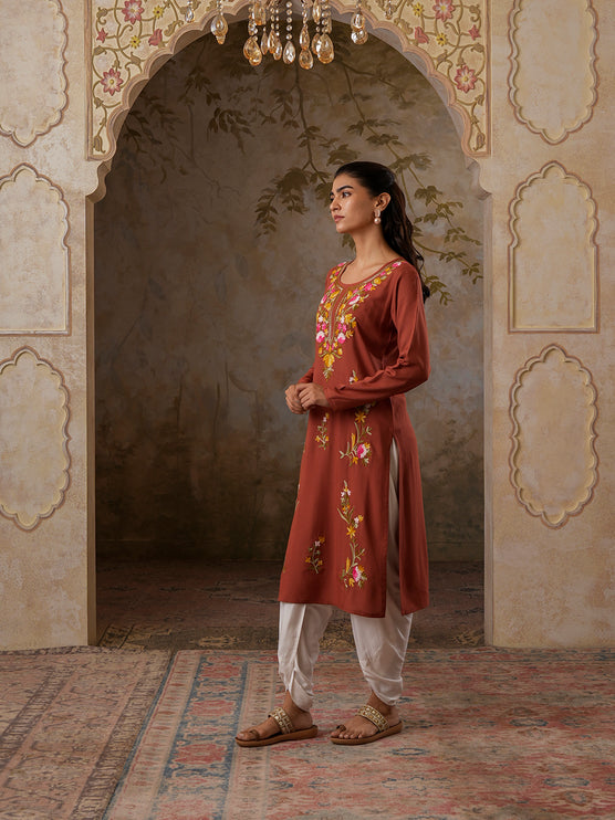 Qazmi Women's Sahar Kashmiri Aari Work Straight Kurta