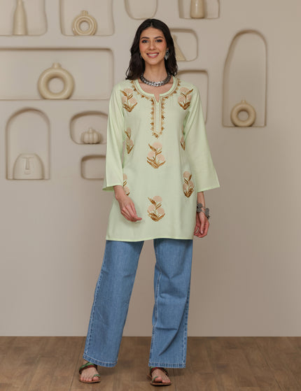 Qazmi Women Kashmiri Aari Embroidered Viscose Rayon Short Kurta