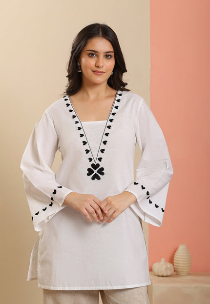 Qazmi Women Pure Cotton Square-Neck Aari  Embroidered Short Kurti