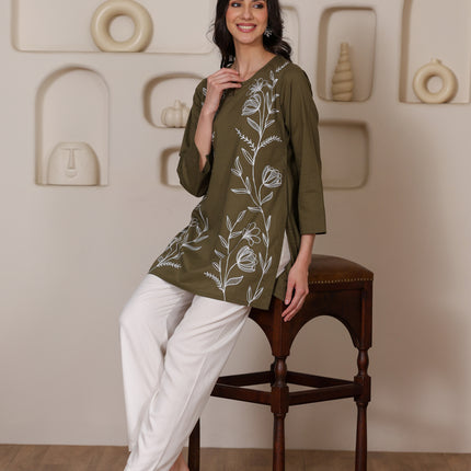 Qazmi Women's Aari Embroidered Pure Cotton Short Kurta