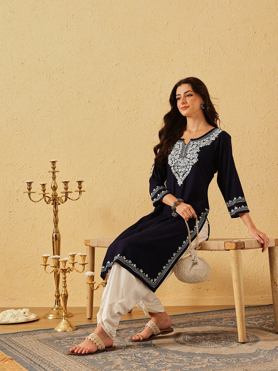 Qazmi Women's Mahsa Kashmiri Aari Work Peach Straight Kurta