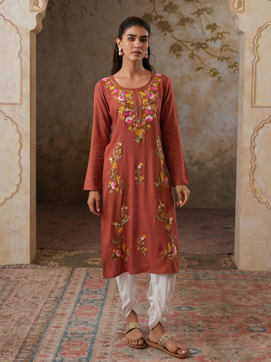 Qazmi Women's Sahar Kashmiri Aari Work Straight Kurta