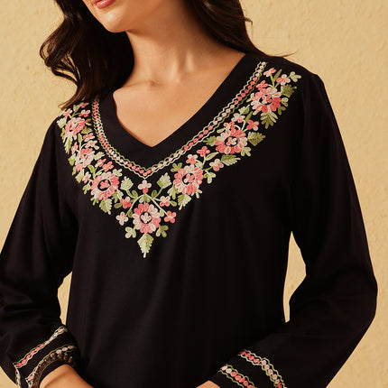 Qazmi Women's Amina Kashmiri Embroidered V-Neck Short Kurti