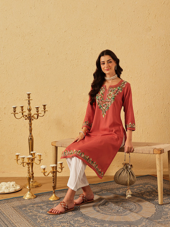 Qazmi Women's Noor Kashmiri Aari Work Straight Kurta