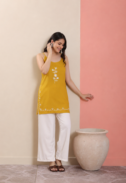 Qazmi Women Embroidered Viscose Rayon Sleeveless Embroidered Kurti