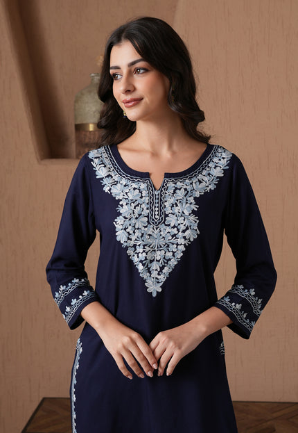 Qazmi Women's Mahsa Kashmiri Aari Work Straight Kurta