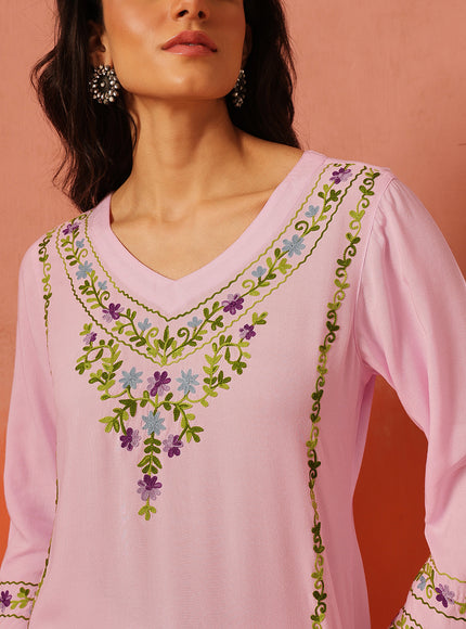 Qazmi Women's Amina Kashmiri Embroidered V-Neck Short Kurti