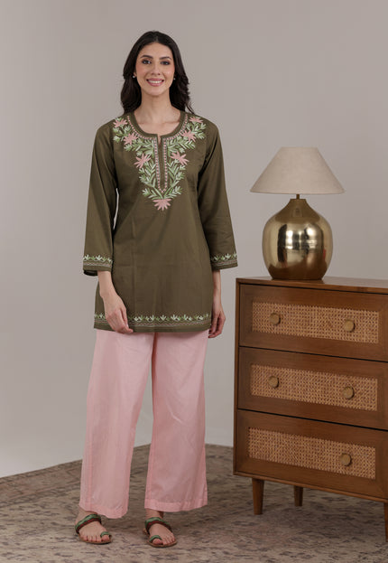 Qazmi Women Aari Embroidered Pure Cotton Short Kurta with Full Sleeves