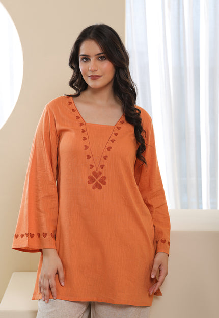 Qazmi Women Pure Cotton Square-Neck Aari  Embroidered Short Kurti