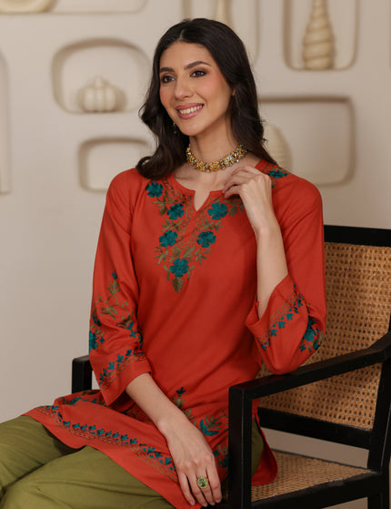 Qazmi Women Aari Embroidered Viscose Rayon Ethnic Short Kurta
