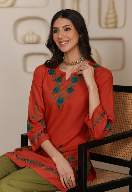 Qazmi Women Aari Embroidered Viscose Rayon Ethnic Short Kurta