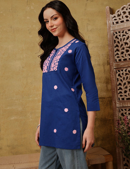 Qazmi Women's Pure Cotton Kashmiri Aari Work White Kurti