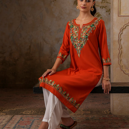 Qazmi Women's Noor Kashmiri Aari Work Straight Kurta