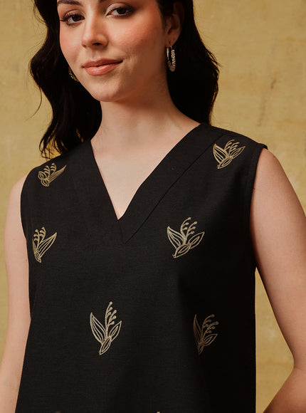 Qazmi Women's Aari Work Sleeveless Peplum Cotton Kurti