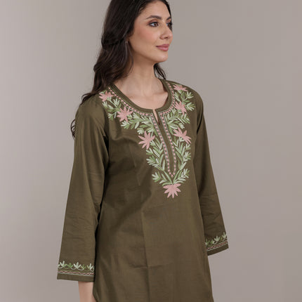 Qazmi Women Aari Embroidered Pure Cotton Short Kurta with Full Sleeves
