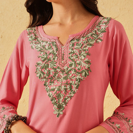 Qazmi Women's Mahsa Kashmiri Aari Work Peach Straight Kurta