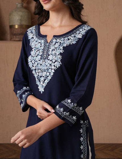 Qazmi Women's Mahsa Kashmiri Aari Work Straight Kurta