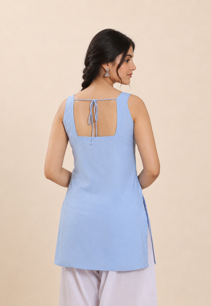 QAZMI Women Floral Embroidered Sleeveless Kurti