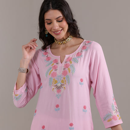 Qazmi Women Aari Embroidered Viscose Rayon Straight Kurta