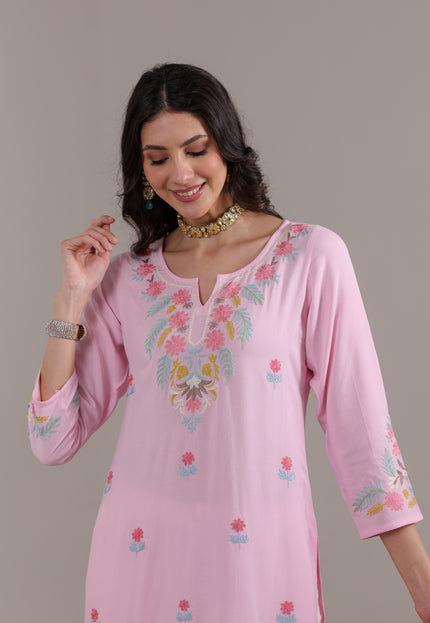 Qazmi Women Aari Embroidered Viscose Rayon Straight Kurta