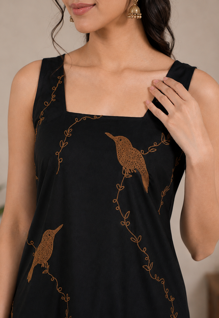 Qazmi Women Embroidered Viscose Rayon Sleeveless Kurti with Square Neck & Tie-Up Back