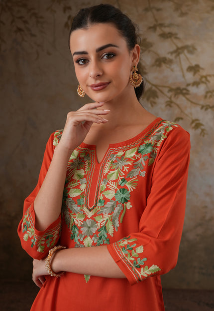 Qazmi Women's Noor Kashmiri Aari Work Straight Kurta