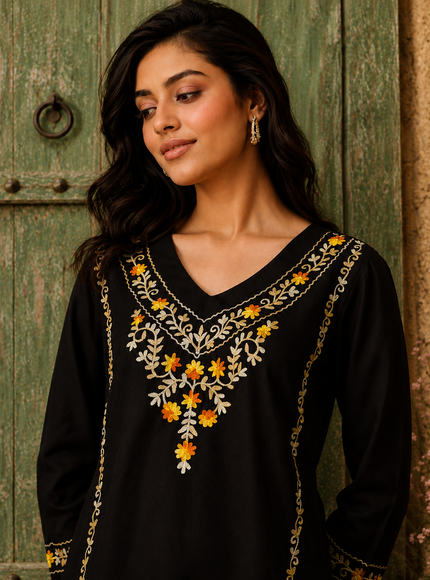 Qazmi Women's Amina Kashmiri Embroidered V-Neck Short Kurti