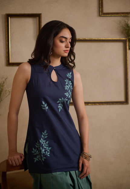 Qazmi Women’s Pure Cotton Aari Embroidered Corset Back Sleeveless Kurta with Farshi Salwar